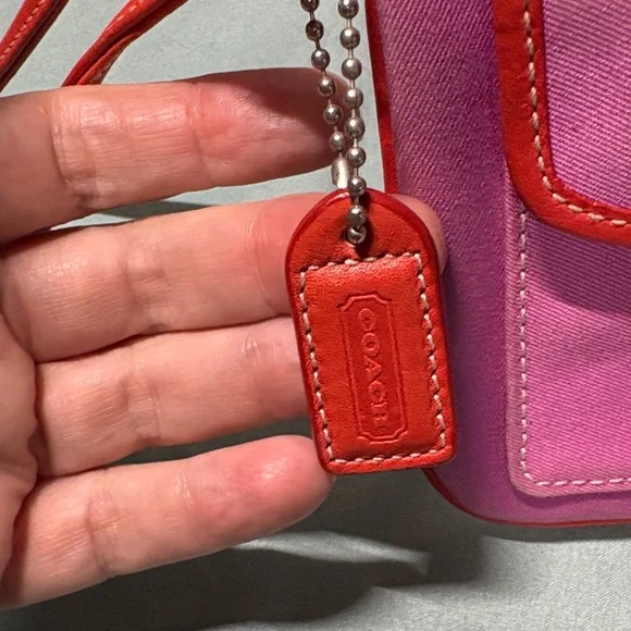 Coach Fab Field Pink Canvas Orange Leather Buckle Pockets Wristlet Vintage GUC - Picture 3 of 10
